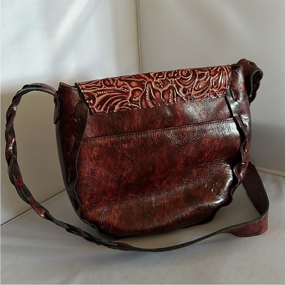 Patricia Nash Tooled braided Leather shoulder bag/Crossbody holidays